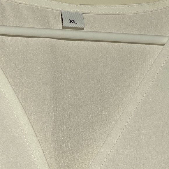 Red Roses Dress - Picture 4 of 5